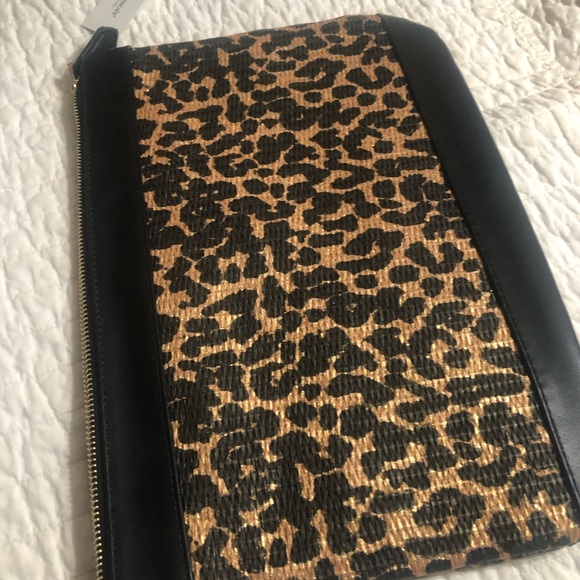 A stylish envelope bag by Franscisca - Picture 1 of 6